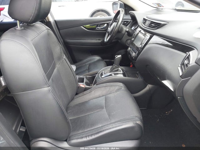 2018 Nissan Rogue Sport Sl მანქანა იყიდება აუქციონზე, vin: JN1BJ1CR7JW210683, აუქციონის ნომერი: 44178439