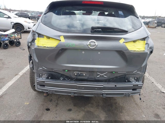 2018 Nissan Rogue Sport Sl მანქანა იყიდება აუქციონზე, vin: JN1BJ1CR7JW210683, აუქციონის ნომერი: 44178439
