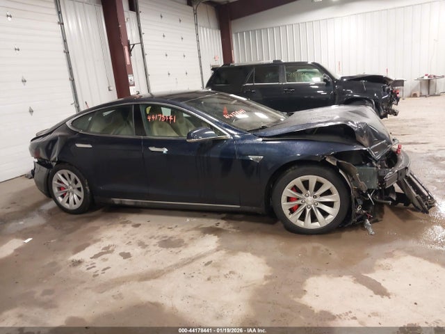 Tesla Model S 70d/85d/p85d 2015 5YJSA1H27FFP70210 Image 13