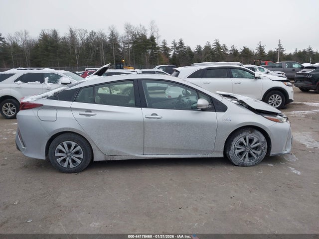 Toyota Prius Prime Premium 2017 JTDKARFP5H3005686 Image 13