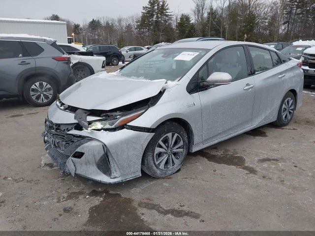 Toyota Prius Prime Premium 2017 JTDKARFP5H3005686 Image 2