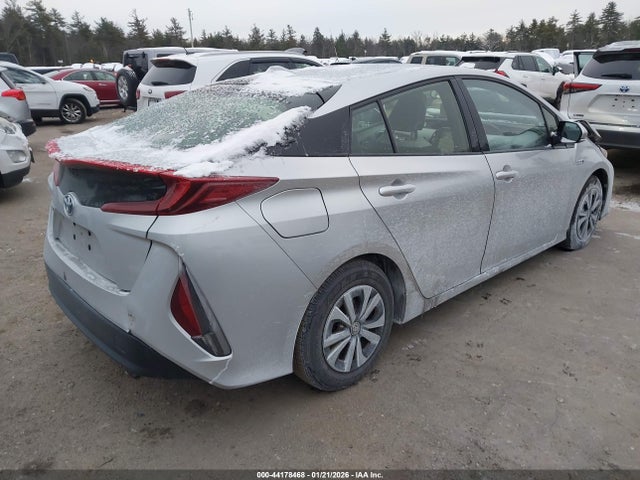 Toyota Prius Prime Premium 2017 JTDKARFP5H3005686 Image 4