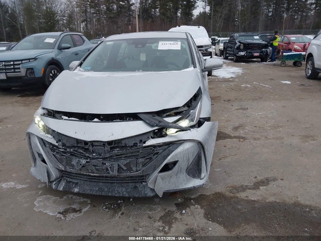 Toyota Prius Prime Premium 2017 JTDKARFP5H3005686 Image 6