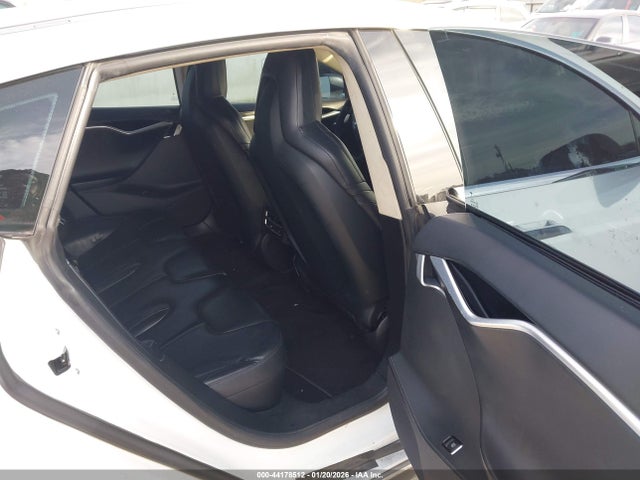 2015 TESLA MODEL S 5YJSA1E18FF102704 Photo 7
