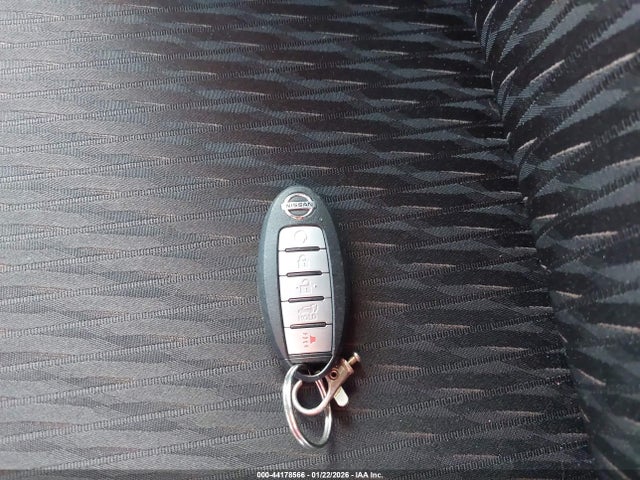 2019 NISSAN ROGUE KNMAT2MV0KP542903 Photo 10