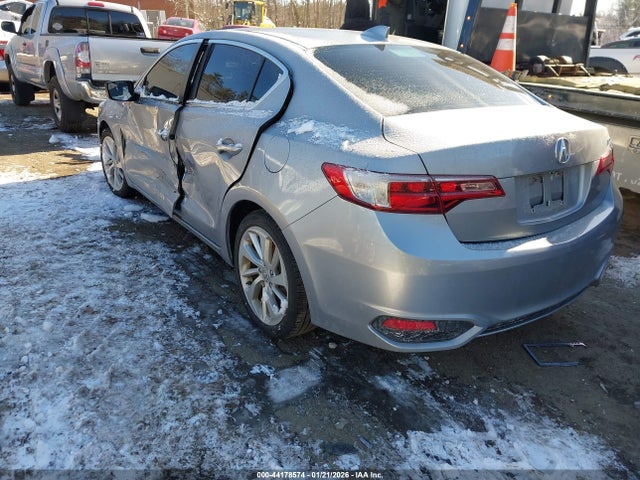 2018 ACURA ILX 19UDE2F3XJA007633 Photo 2