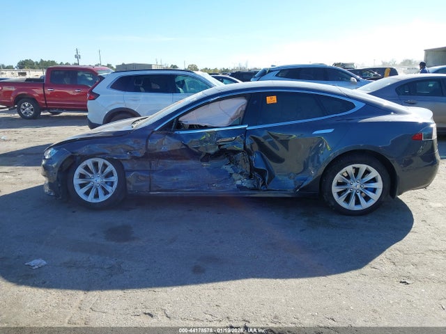 Tesla Model S 100d/60d/75d/90d/p100d 2017 5YJSA1E20HF187890 Image 14