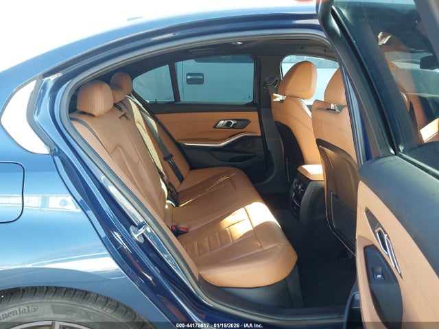 2021 Bmw 330i მანქანა იყიდება აუქციონზე, vin: 3MW5R1J05M8B95649, აუქციონის ნომერი: 44178617