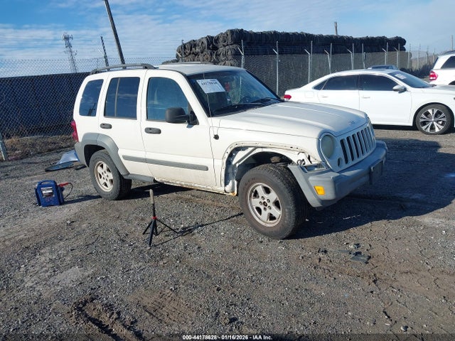 2005 JEEP LIBERTY 1J4GL48K05W509569