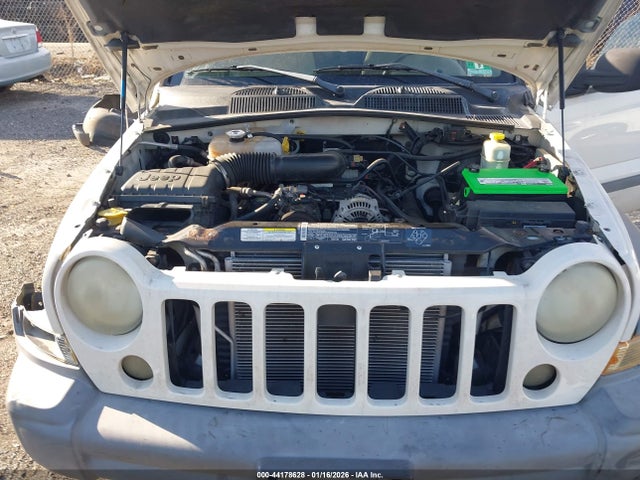2005 JEEP LIBERTY 1J4GL48K05W509569 Photo 9