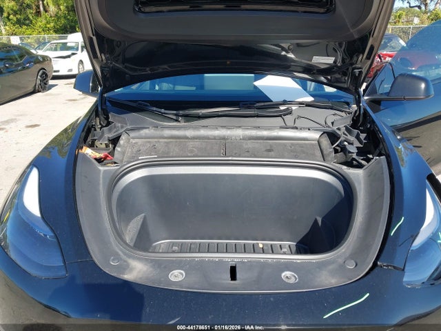 44178651 :رقم المزاد ، 7SAYGDEE3RA333334 vin ، 2024 Tesla Model Y Long Range Dual Motor All-wheel Drive مزاد بيع