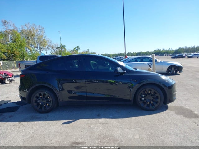 44178651 :رقم المزاد ، 7SAYGDEE3RA333334 vin ، 2024 Tesla Model Y Long Range Dual Motor All-wheel Drive مزاد بيع