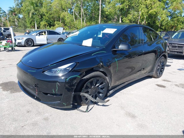 44178651 :رقم المزاد ، 7SAYGDEE3RA333334 vin ، 2024 Tesla Model Y Long Range Dual Motor All-wheel Drive مزاد بيع