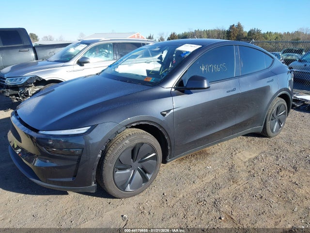 2026 TESLA MODEL Y 7SAYGDED1TF397423 Photo 1