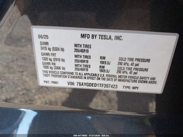 2026 TESLA MODEL Y 7SAYGDED1TF397423 Photo 8