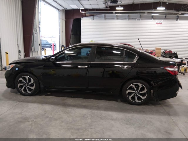 Honda ACCORD EXL 2016 1HGCR2F82GA144778 Image 30
