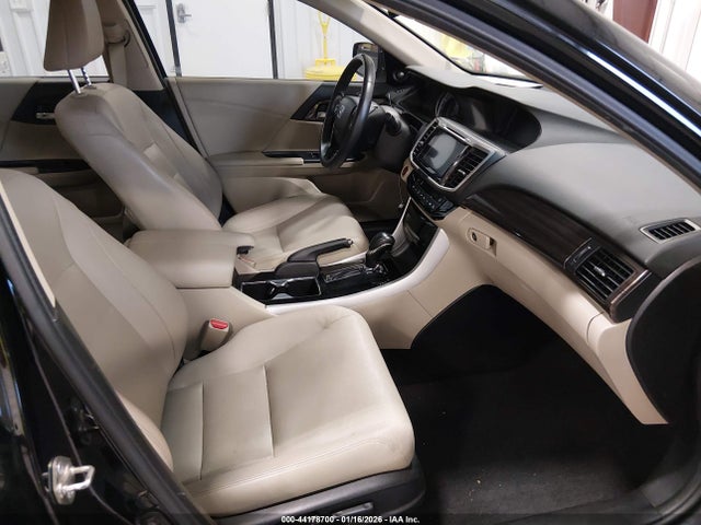 Honda ACCORD EXL 2016 1HGCR2F82GA144778 Image 21