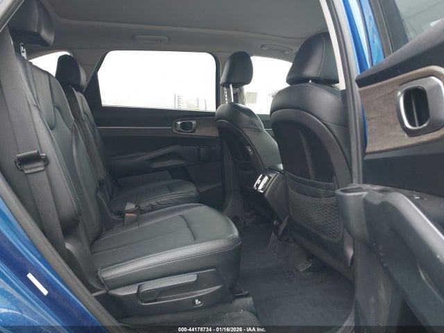 KIA SORENTO EX 2021 5XYRHDLF2MG066010 Image 8
