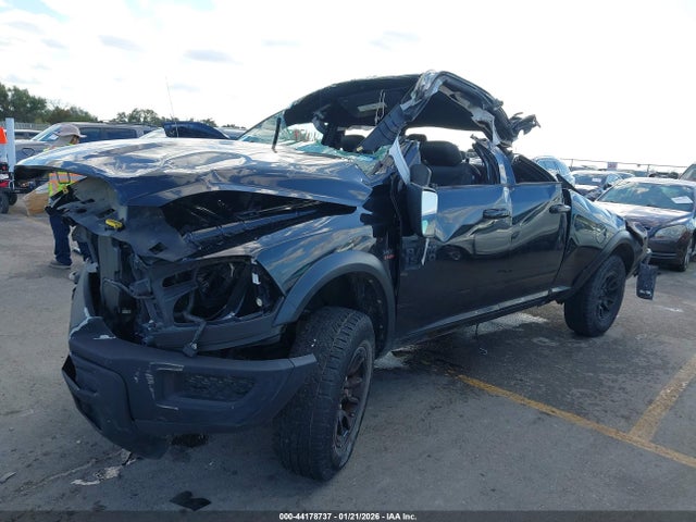 1C6RR7GT8MS577530 RAM 1500 Classic Warlock 4x4 6&#039;4 Box