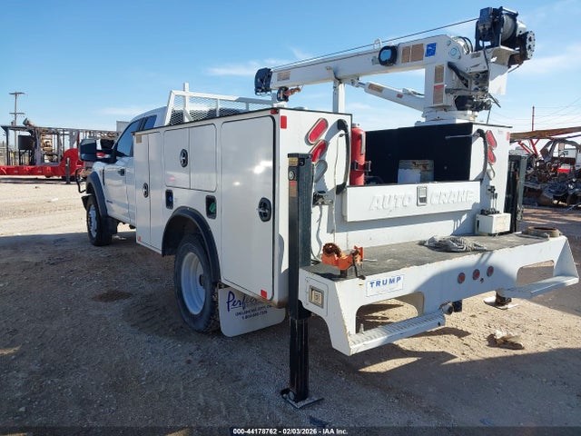 Ford F-550 Chassis Xl 2019 1FD0X5HT1KEG07128 Image 3
