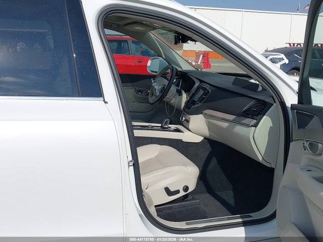 2024 VOLVO XC90 RECHARGE PLUG-IN HYBRID YV4H60LE8R1212139 Photo 4