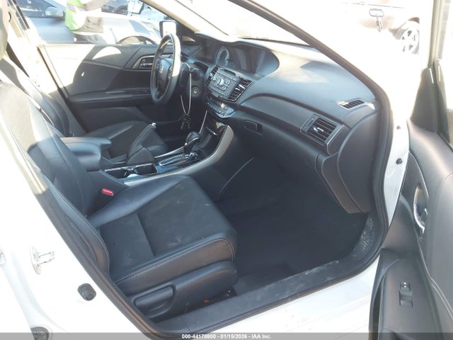 1HGCR2F52GA232123 Honda Accord Sport