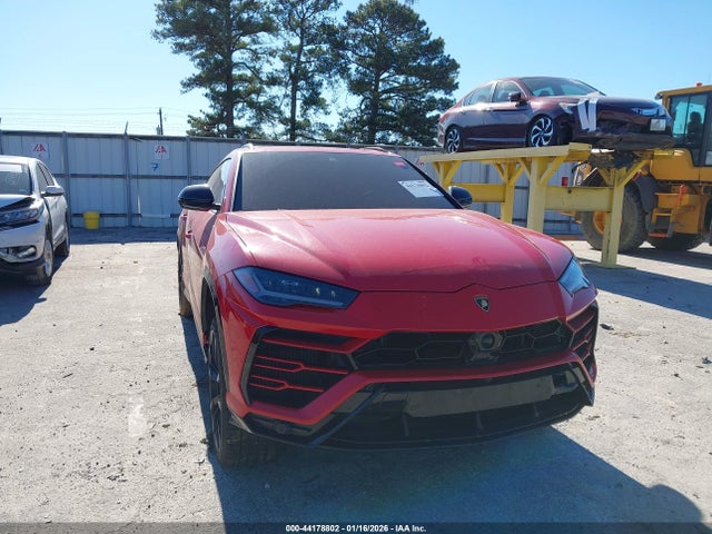 2021 LAMBORGHINI URUS ZPBUA1ZLXMLA13594 Photo 0