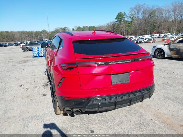 2021 LAMBORGHINI URUS ZPBUA1ZLXMLA13594 Photo 2
