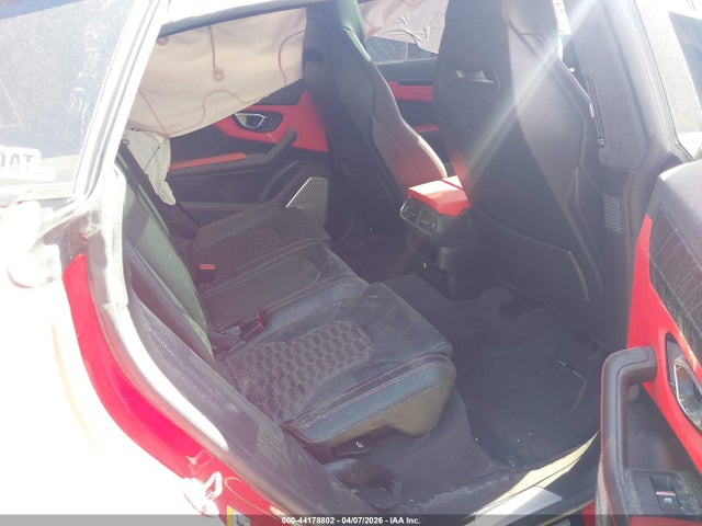 2021 LAMBORGHINI URUS ZPBUA1ZLXMLA13594 Photo 7