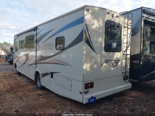 Ford F53 2018 1F65F5DY1J0A18206 Image 3
