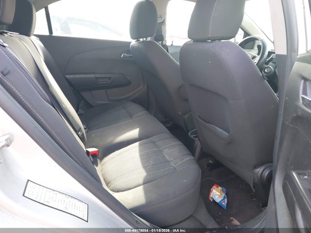 1G1JC5SH2E4142743 Chevrolet Sonic Lt Auto