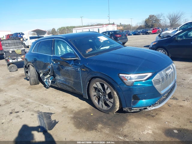 2023 AUDI E-TRON WA1AAAGE7PB009649