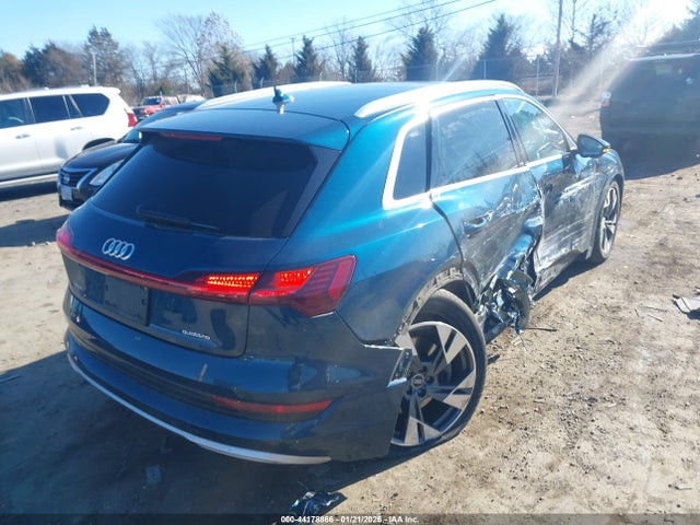 2023 AUDI E-TRON WA1AAAGE7PB009649 Photo 3