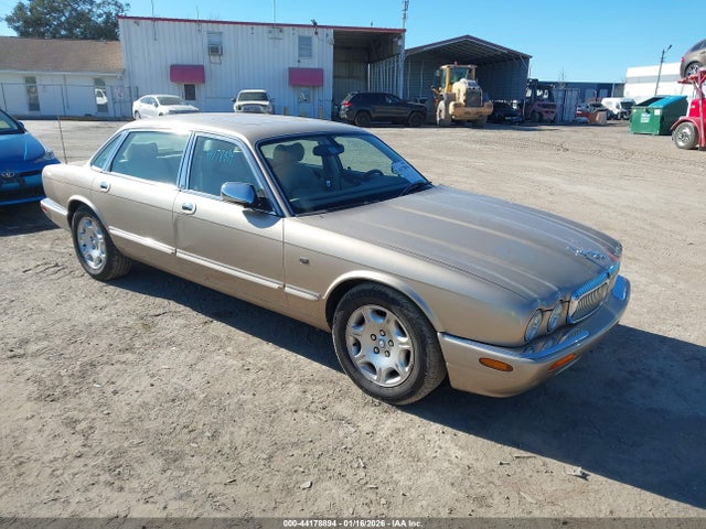 2001 JAGUAR XJ8 SAJDA24C71LF32414 Photo 0