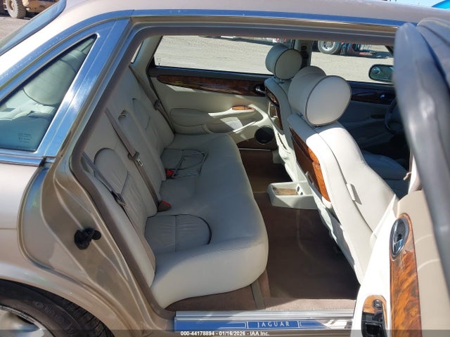 2001 JAGUAR XJ8 SAJDA24C71LF32414 Photo 7