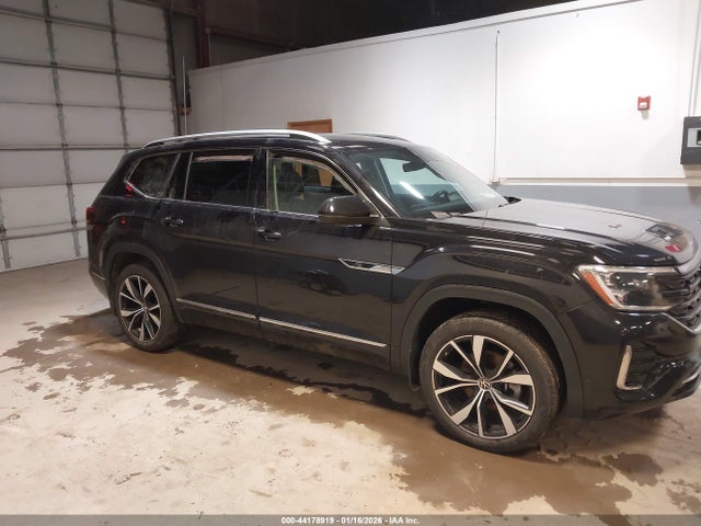 2024 Volkswagen Atlas 2.0t Sel Premium R-line მანქანა იყიდება აუქციონზე, vin: 1V2FR2CA2RC547040, აუქციონის ნომერი: 44178919