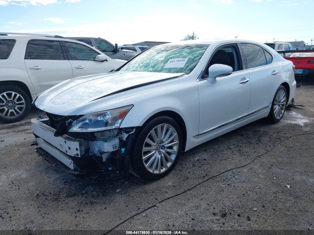 2013 LEXUS LS 460 JTHBL5EF5D5121978 Photo 1