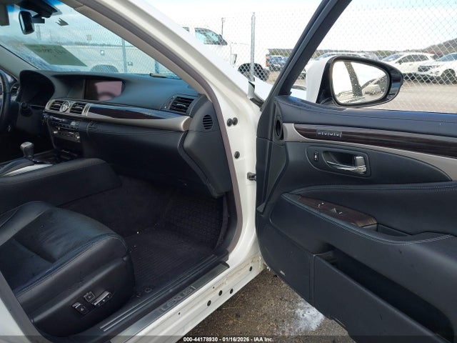 2013 LEXUS LS 460 JTHBL5EF5D5121978 Photo 4