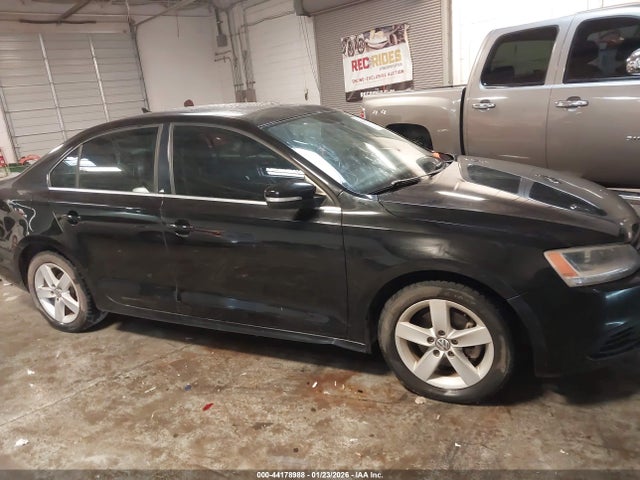 Продаж на аукціоні авто 2013 Volkswagen Jetta 2.0l Tdi, vin: 3VWLL7AJ8DM382217, номер лоту: 44178988