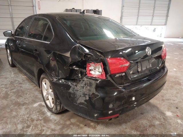 Продаж на аукціоні авто 2013 Volkswagen Jetta 2.0l Tdi, vin: 3VWLL7AJ8DM382217, номер лоту: 44178988