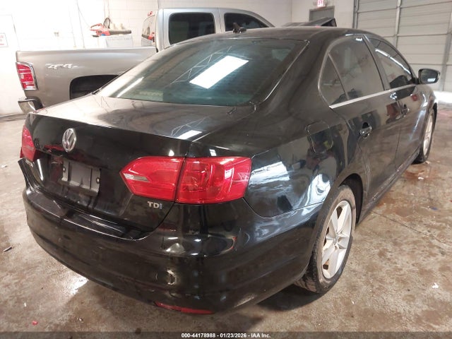 Продаж на аукціоні авто 2013 Volkswagen Jetta 2.0l Tdi, vin: 3VWLL7AJ8DM382217, номер лоту: 44178988