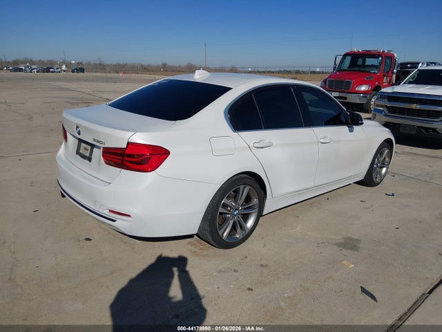 WBA8B9G51HNU51274 BMW 330I