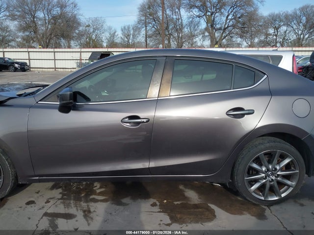 Aukcja sprzedaży 2018 Mazda Mazda3 Touring, vin: 3MZBN1V39JM216556, numer aukcji: 44179000