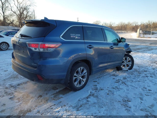 2016 TOYOTA HIGHLANDER 5TDBKRFH0GS236031 Photo 3