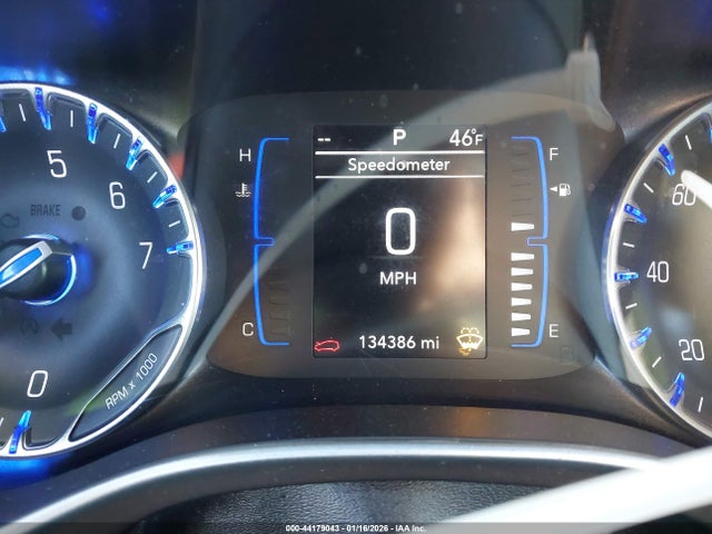 2019 Chrysler Pacifica Touring Plus მანქანა იყიდება აუქციონზე, vin: 2C4RC1FG2KR666374, აუქციონის ნომერი: 44179043