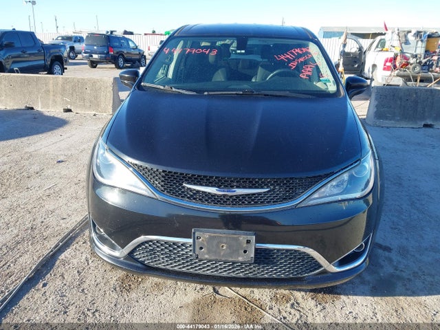 2019 Chrysler Pacifica Touring Plus მანქანა იყიდება აუქციონზე, vin: 2C4RC1FG2KR666374, აუქციონის ნომერი: 44179043