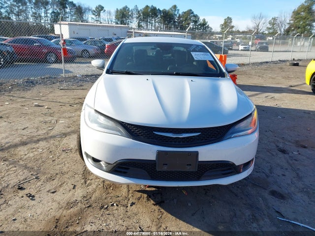 1C3CCCDG9FN522901 Chrysler 200 S