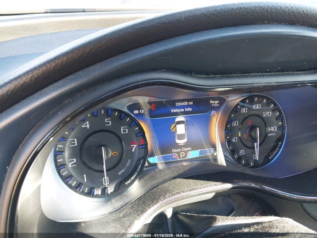 1C3CCCDG9FN522901 Chrysler 200 S