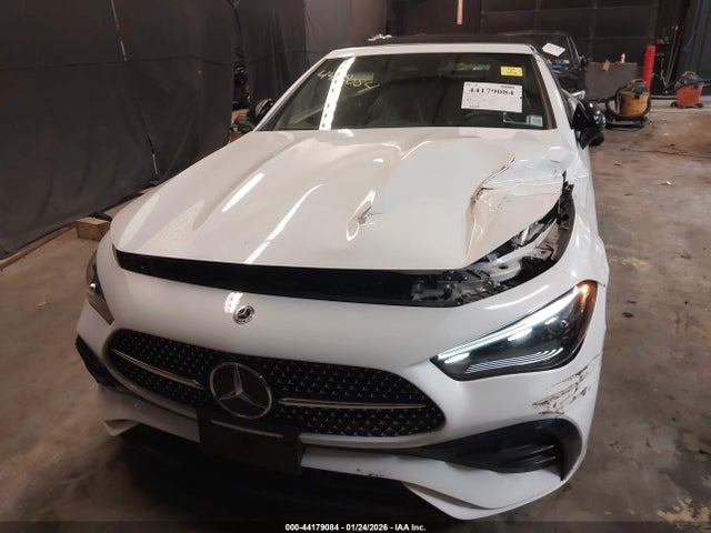 Продаж на аукціоні авто 2024 Mercedes-benz Cle 450 4matic, vin: W1KMK6BB1RF035806, номер лоту: 44179084
