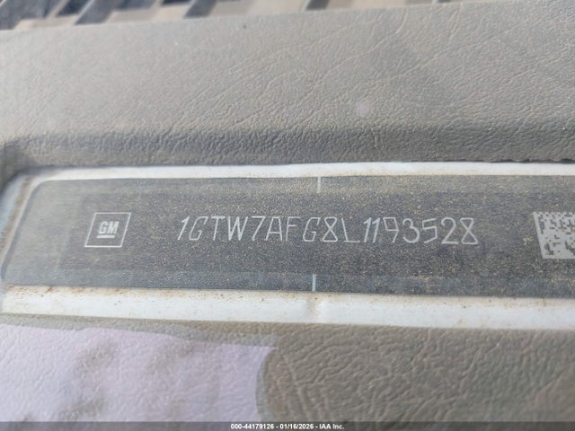 1GTW7AFG8L1193528 GMC Savana Cargo Rwd 2500 Regular Wheelbase Work Van